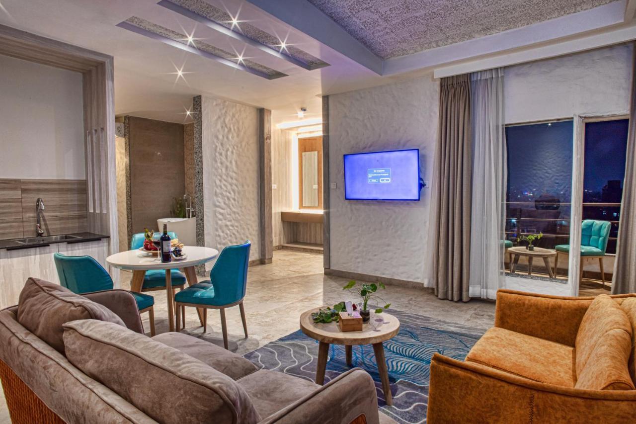 Arushi Boutique Hotel Kathmandu Bagian luar foto