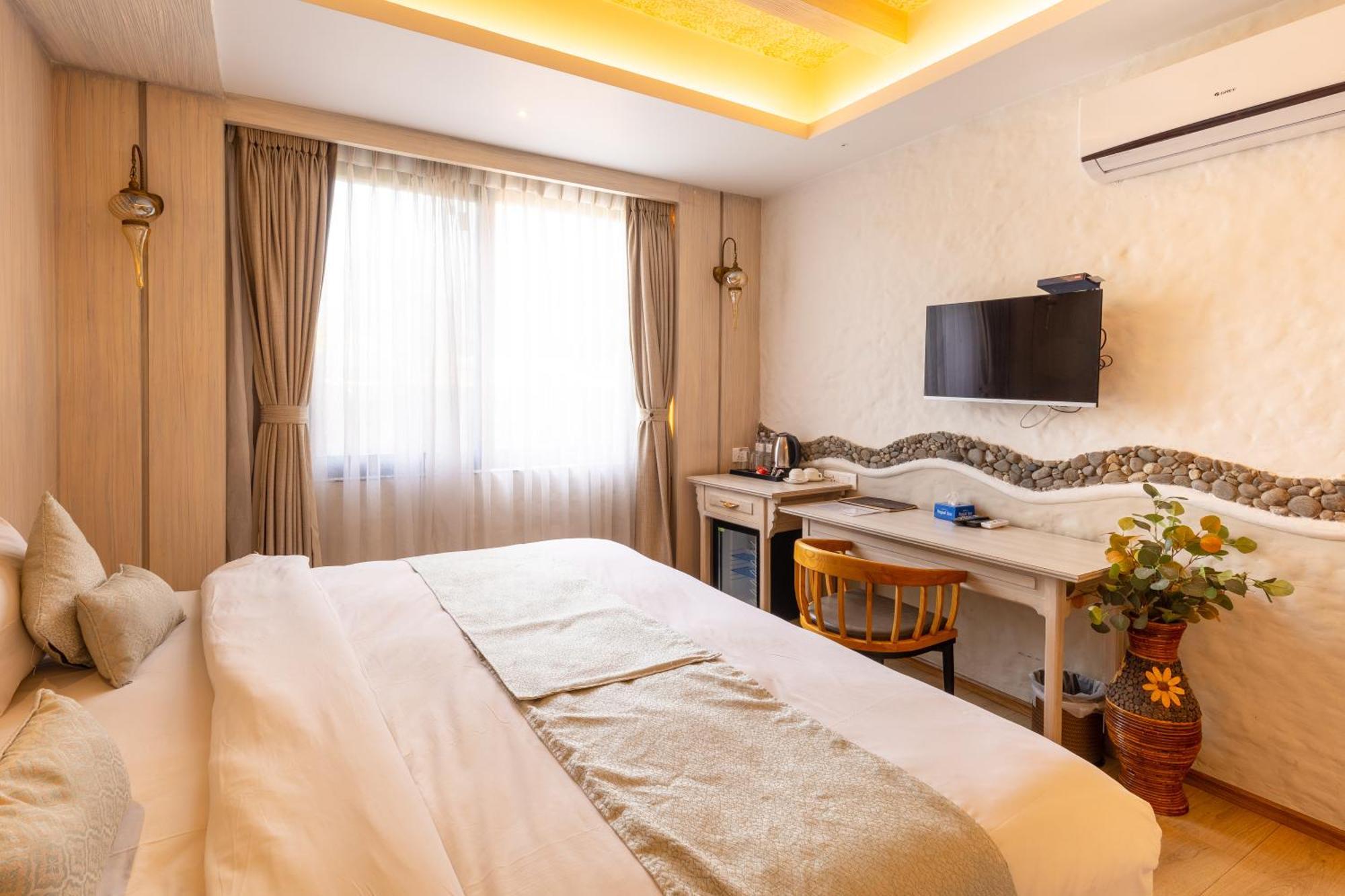 Arushi Boutique Hotel Kathmandu Bagian luar foto